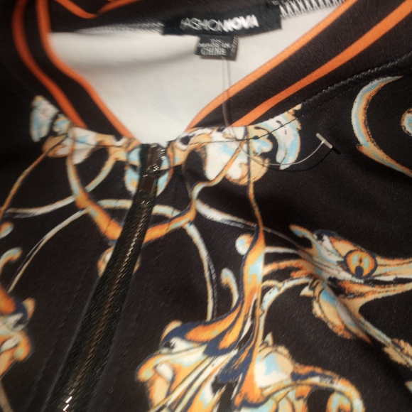 Fashionova jogging suit - Picture 2 of 3